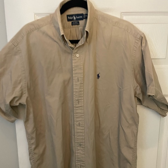 Brand new condition short sleeve Ralph Lauren button down shirt. - Picture 2 of 2
